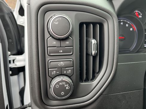 New 2026 Chevrolet Silverado 2500 Custom w/ Custom Convenience Package image 32