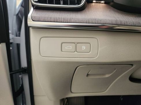 New 2026 Volvo XC90 T8 Ultra w/ Protection Package Premier AWD/4WD image 22