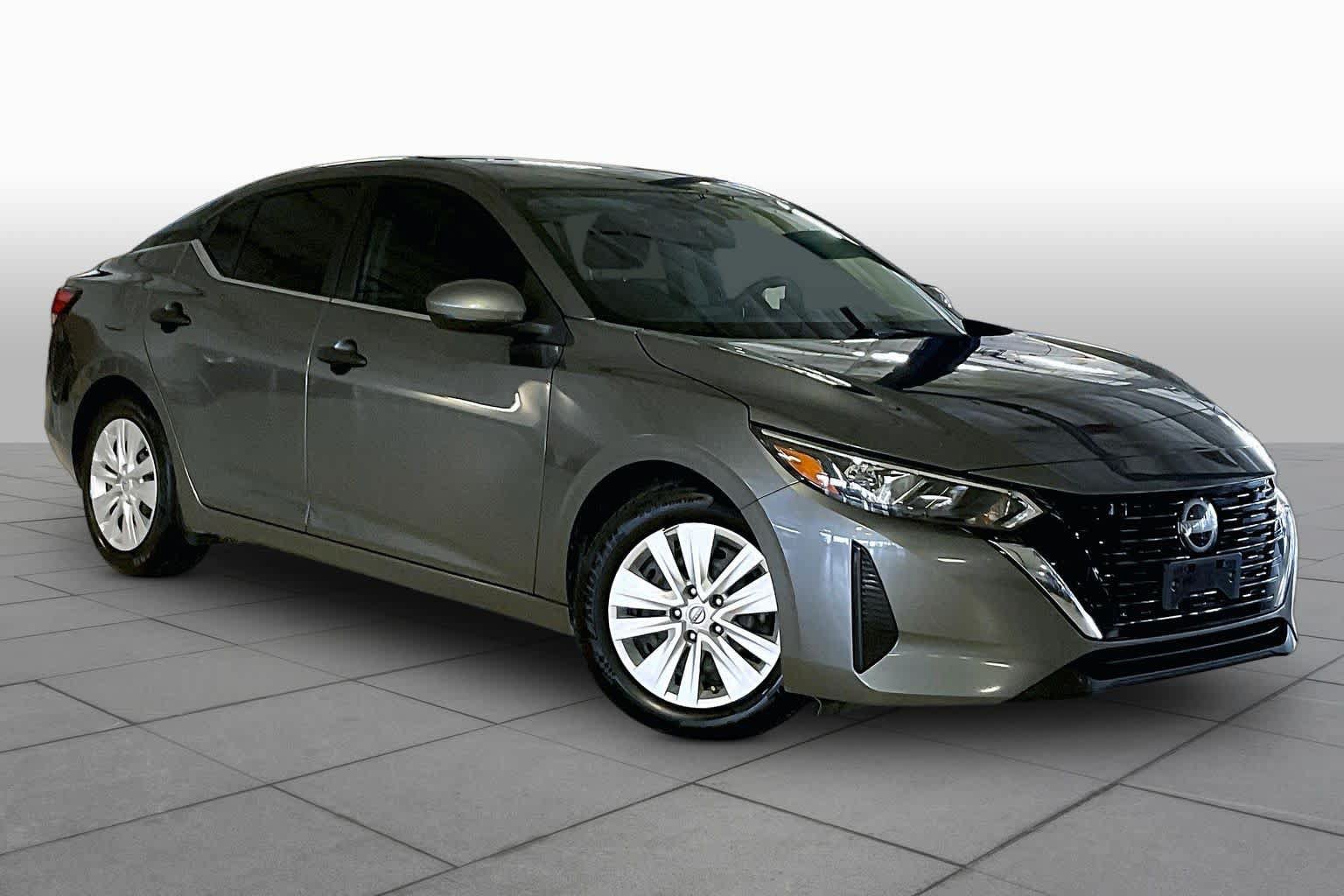 Used 2024 Nissan Sentra S FWD image 2