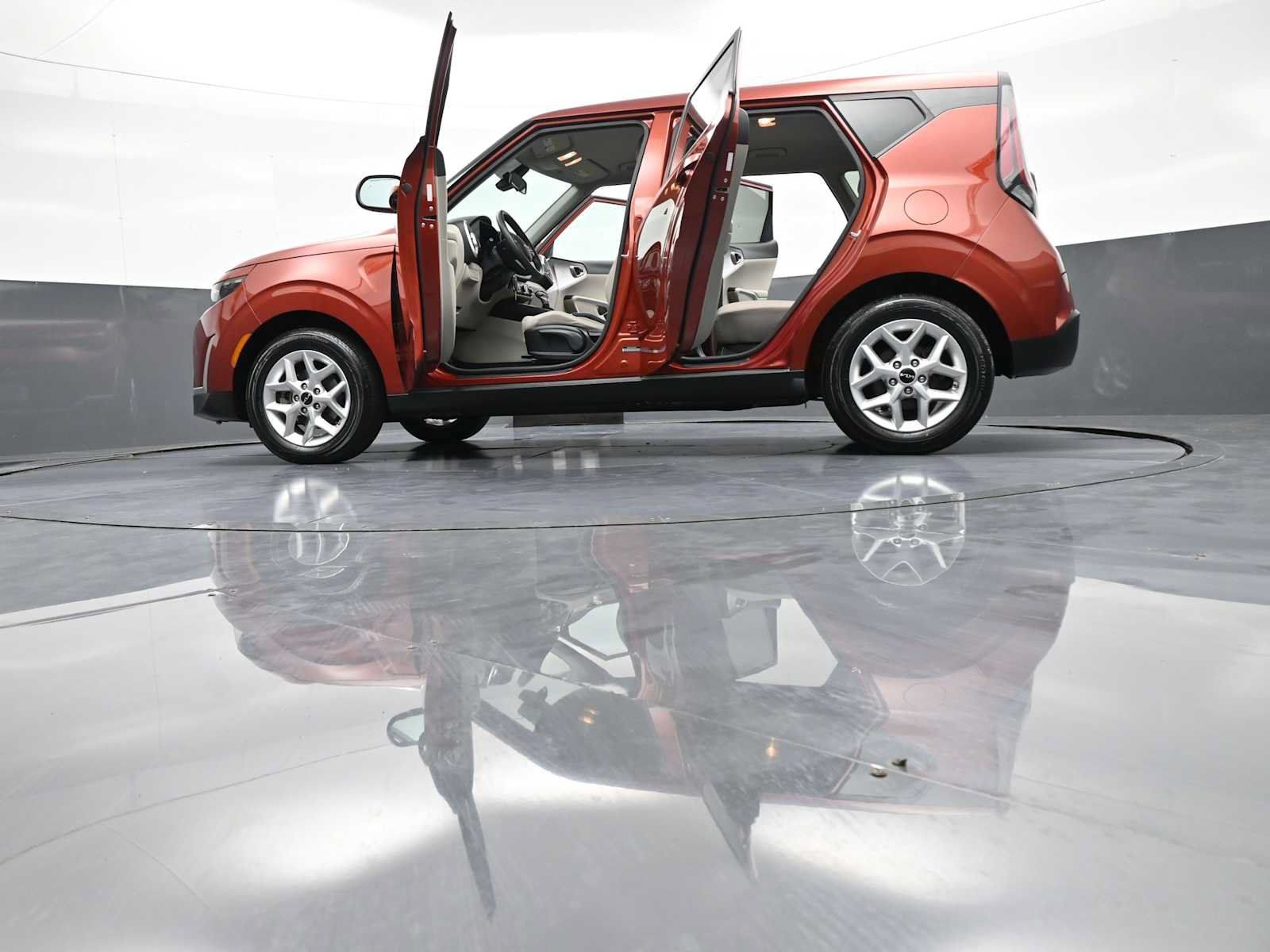 Certified 2023 Kia Soul LX w/ Option Group 015 FWD image 48