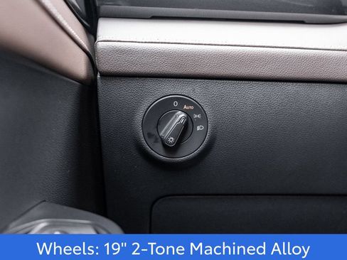 Used 2023 Volkswagen Taos SEL AWD/4WD image 20