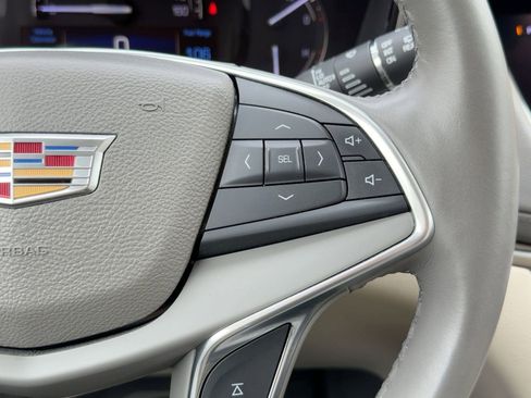 Used 2017 Cadillac XT5 Premium Luxury w/ Driver Assist Package image 22