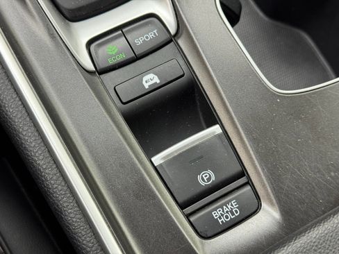 Used 2022 Honda Accord Sport image 29