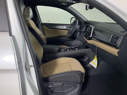 New 2026 Volkswagen Atlas Cross Sport SE AWD/4WD image 28