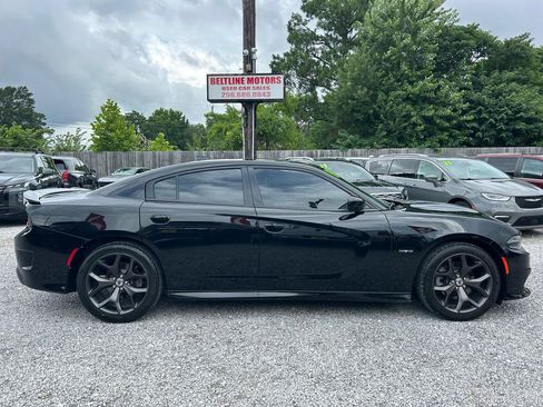 Used 2019 Dodge Charger R/T w/ Navigation & Travel Group RWD image 3
