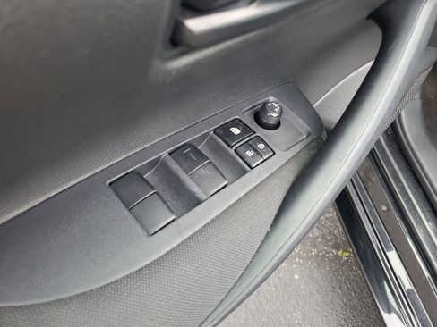 Used 2023 Toyota Corolla LE FWD image 9