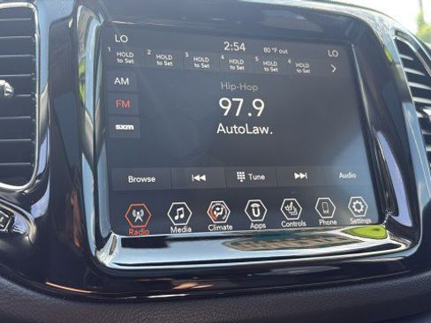 Used 2021 Jeep Compass Limited w/ Sun and Sound Group image 20