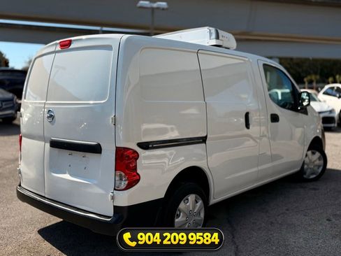Used 2015 Nissan NV200 SV FWD image 27