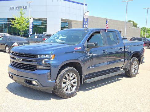 Used 2022 Chevrolet Silverado 1500 RST w/ Z71 Off-Road Package AWD/4WD image 7