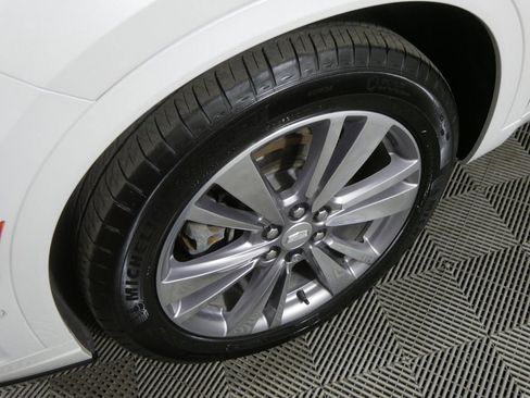 Used 2024 Cadillac XT6 Premium Luxury w/ Technology Package AWD/4WD image 12