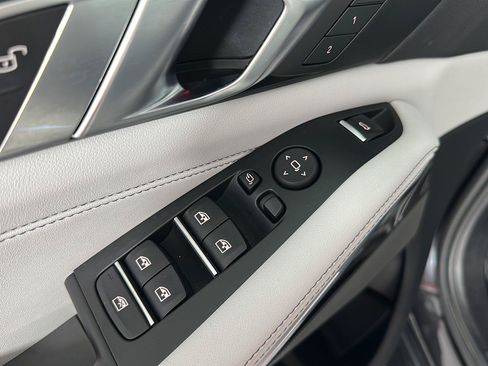Used 2023 BMW X5 xDrive40i w/ Premium Package AWD/4WD image 11