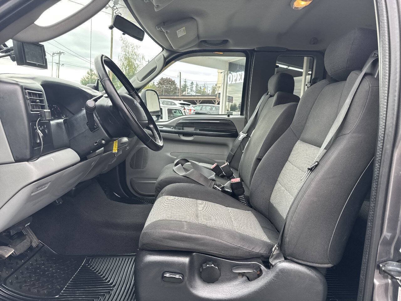 Used 2004 Ford F350 XLT AWD/4WD image 25