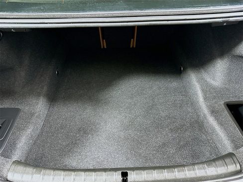 Used 2019 BMW 530i xDrive image 16