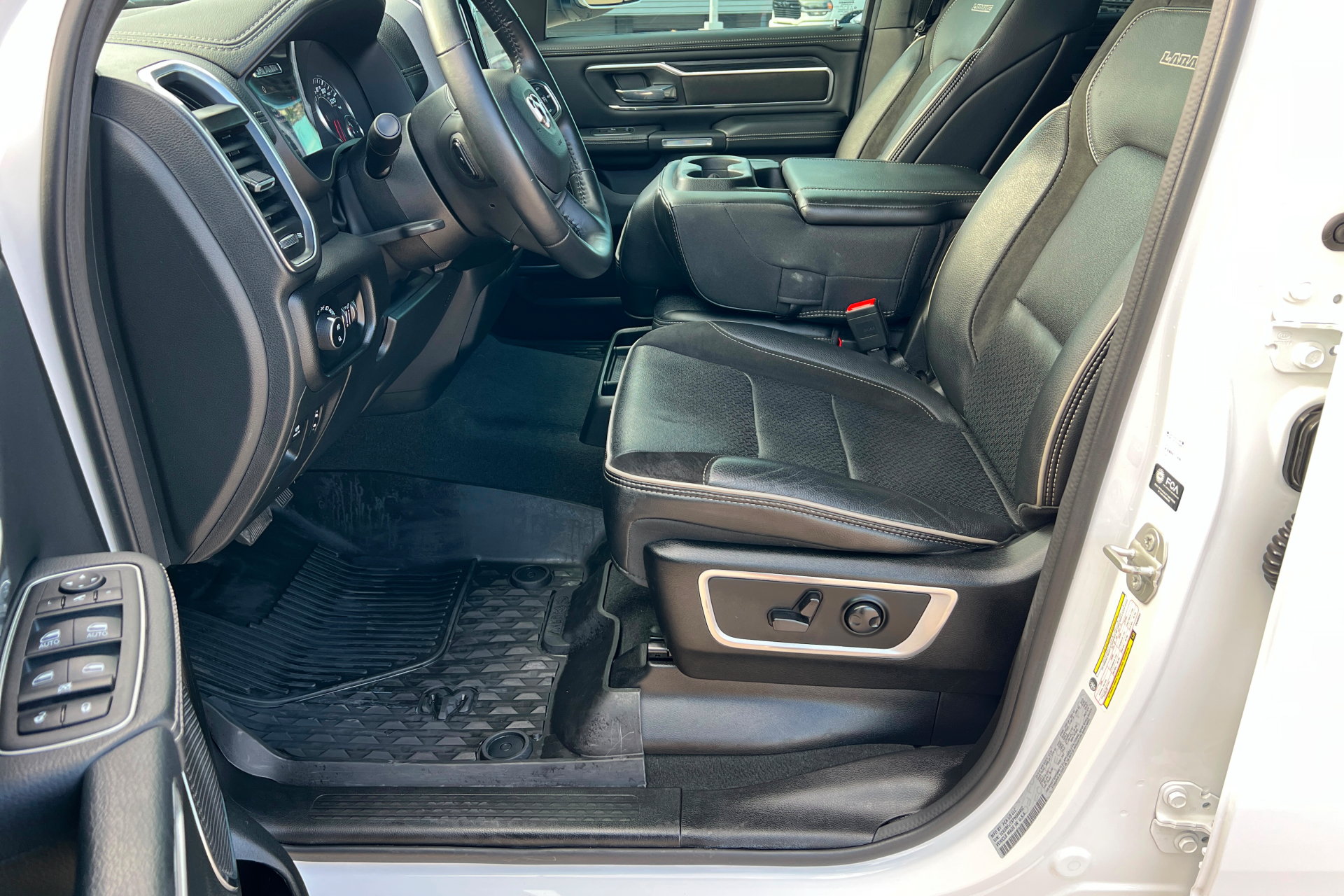 Certified 2023 RAM 1500 Laramie AWD/4WD image 17