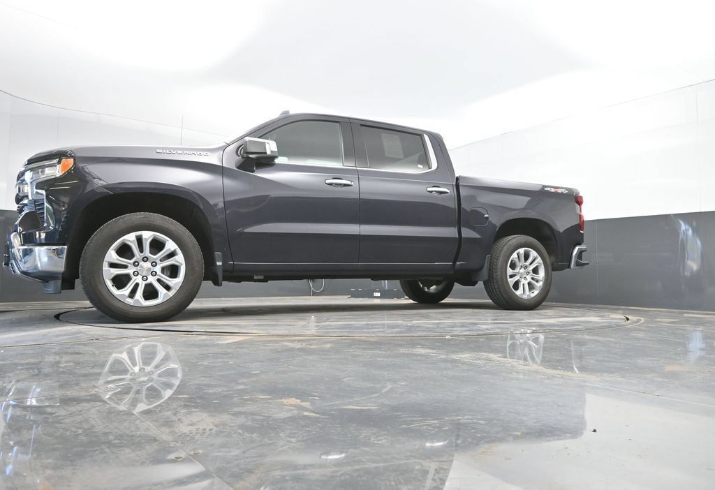 Used 2023 Chevrolet Silverado 1500 LTZ AWD/4WD image 37