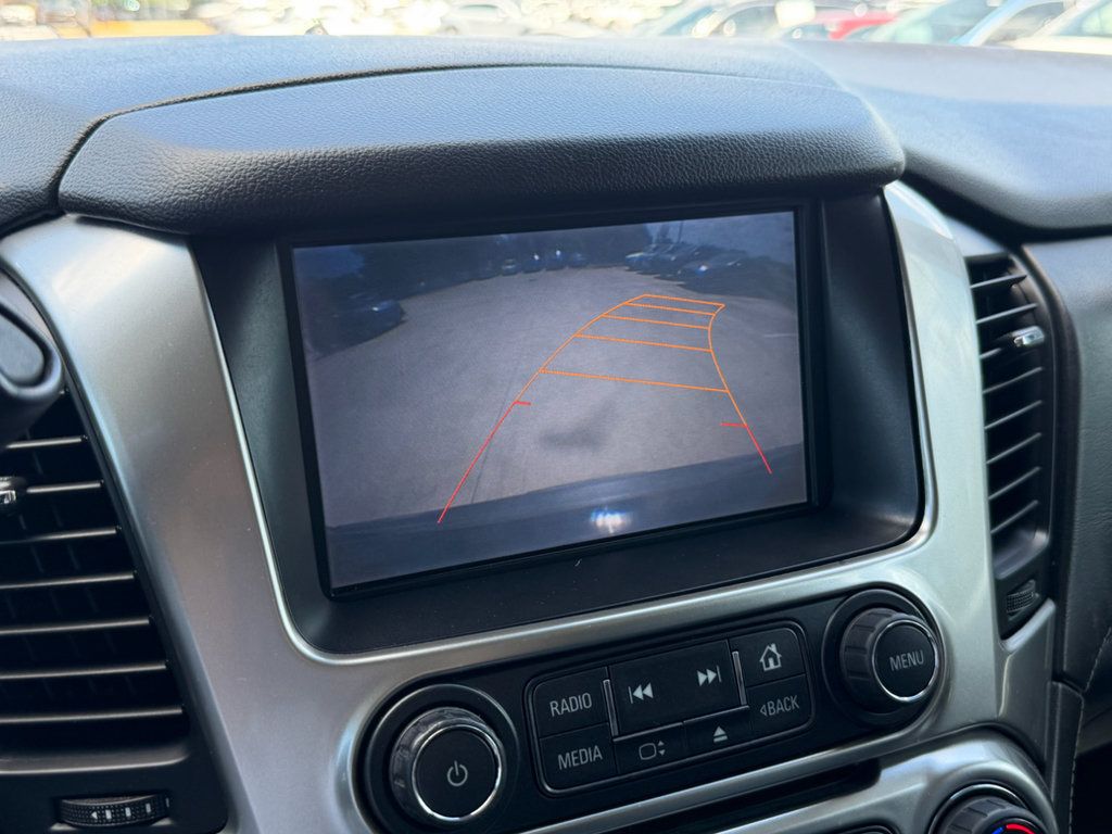 Used 2015 Chevrolet Suburban LTZ RWD image 21