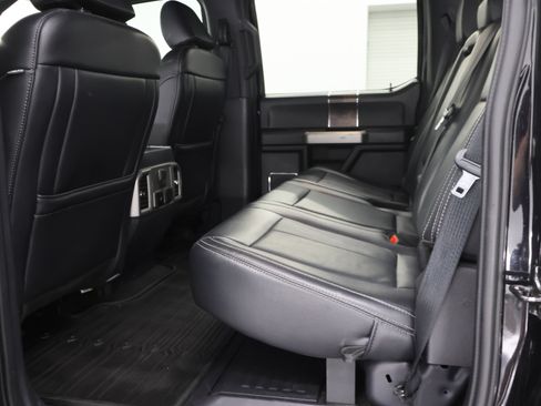 Used 2022 Ford F250 Lariat w/ Black Appearance Package AWD/4WD image 9