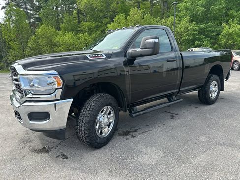 Used 2024 RAM 3500 Tradesman w/ Chrome Appearance Group AWD/4WD image 1