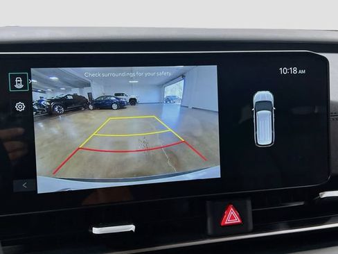 New 2027 Kia Carnival LX FWD image 14