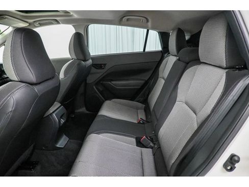 Used 2024 Subaru Crosstrek 2.0i Premium AWD/4WD image 20