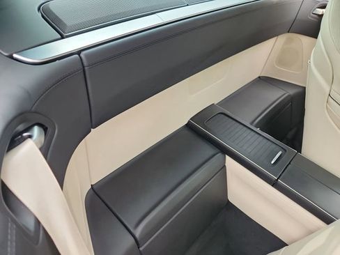 Used 2017 Mercedes-Benz SL 550 image 27