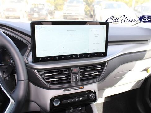 New 2025 Ford Escape SE image 13