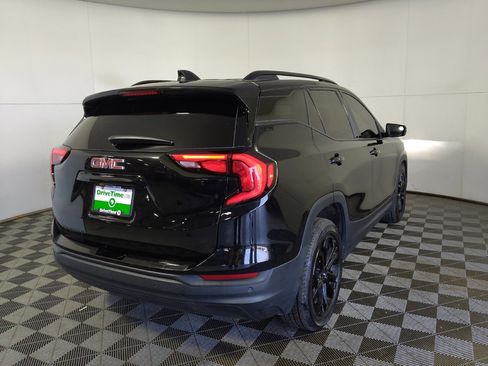 Used 2019 GMC Terrain SLE w/ Driver Convenience Package FWD image 7