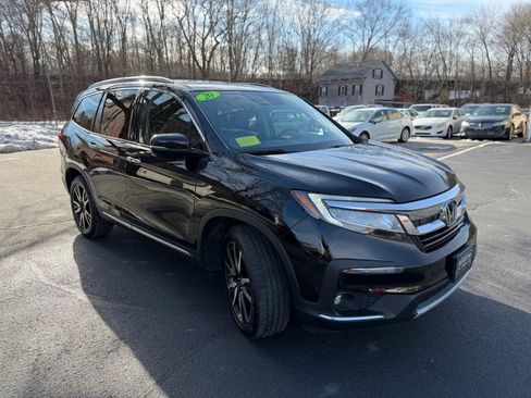 Used 2020 Honda Pilot Touring image 3