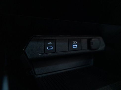 New 2026 Toyota Prius Plug-In Hybrid image 28