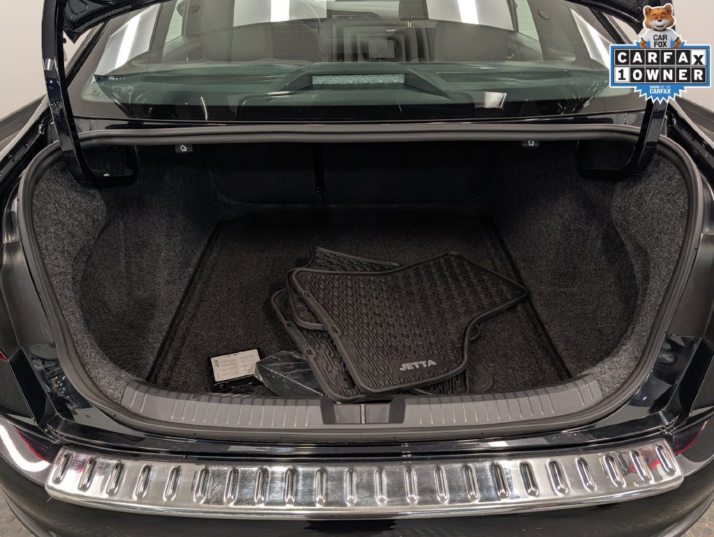 Used 2024 Volkswagen Jetta Sport FWD image 30