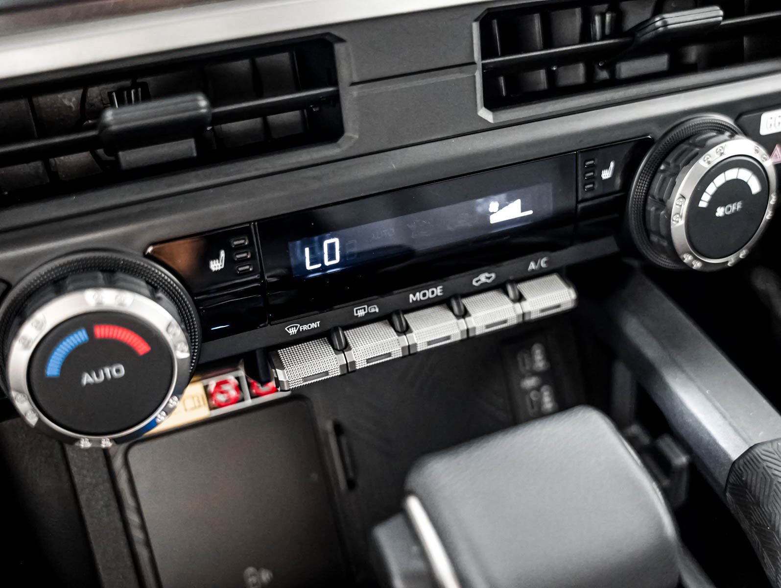 Used 2025 Toyota Tacoma SR5 RWD image 20
