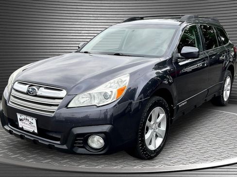 Used 2013 Subaru Outback 2.5i Premium w/ All-Weather Pkg AWD/4WD image 3