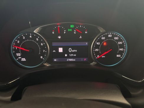 Used 2022 Chevrolet Equinox RS FWD image 10