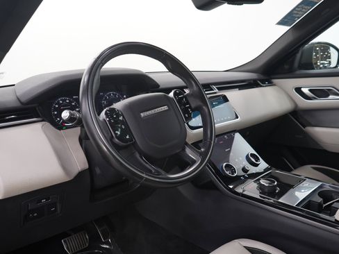 Used 2019 Land Rover Range Rover Velar R-Dynamic SE AWD/4WD image 25