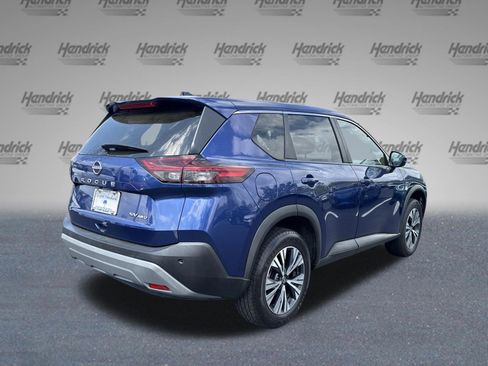 Used 2022 Nissan Rogue SV image 10