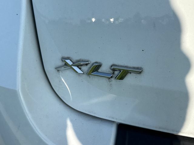 Used 2021 Ford Explorer XLT w/ Equipment Group 202A AWD/4WD image 21