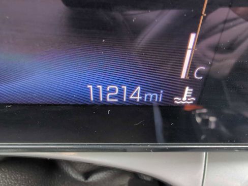 Used 2025 Chevrolet Trax LT w/ Driver Confidence Package FWD image 12