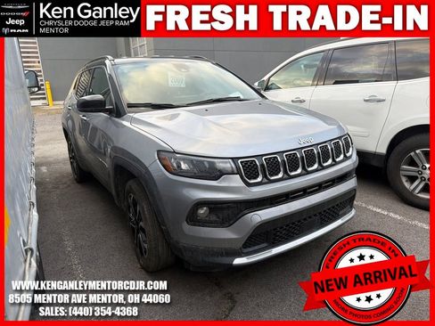 Used 2023 Jeep Compass Limited image 2