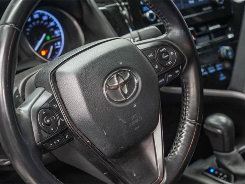 Used 2021 Toyota Camry SE image 20