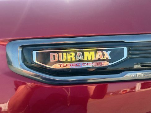 Used 2024 GMC Sierra 1500 AT4 w/ Technology Package image 7