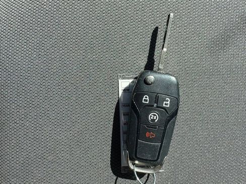 Used 2016 Ford F150 XLT w/ Equipment Group 302A Luxury image 22