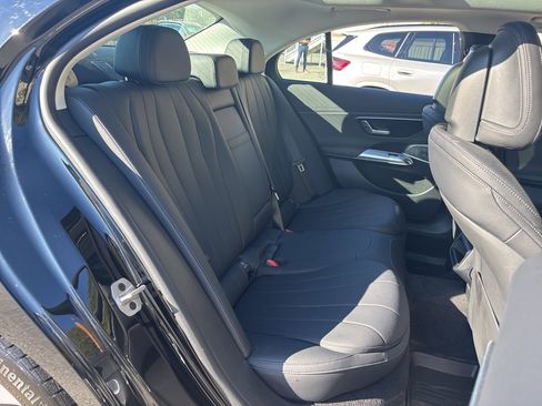 Used 2025 Mercedes-Benz E 350 4MATIC Sedan image 14