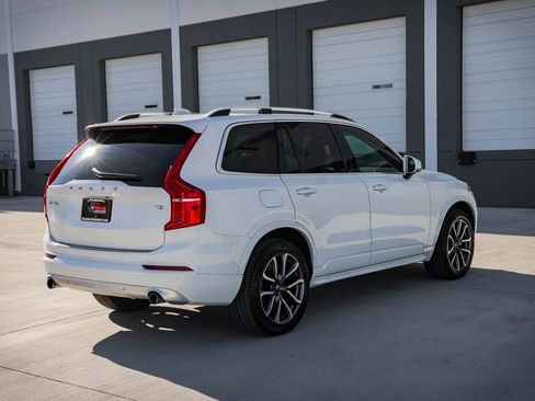Used 2019 Volvo XC90 T5 Momentum w/ Multimedia Package image 7