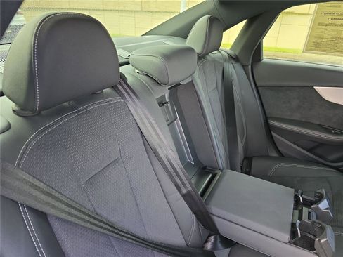 Used 2022 Audi A4 2.0T Prestige image 25