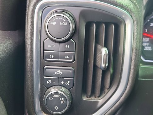 Used 2021 Chevrolet Silverado 1500 LT AWD/4WD image 24
