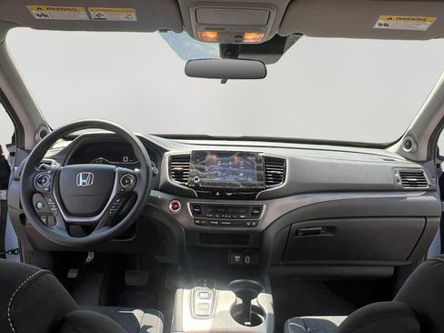 Used 2023 Honda Ridgeline Sport image 10