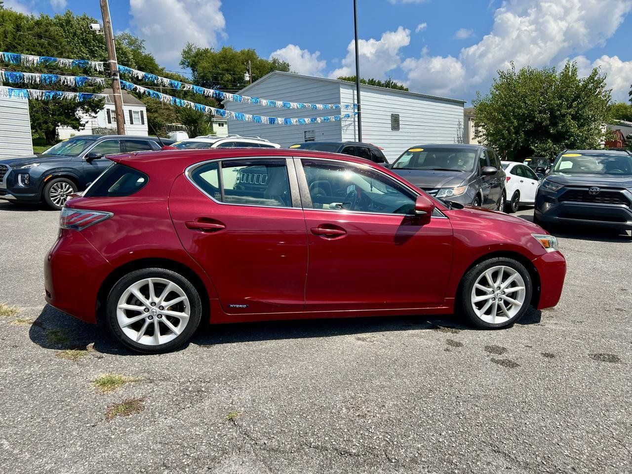 Used 2011 Lexus CT 200h FWD image 8