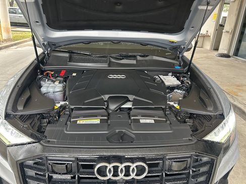 Used 2019 Audi Q8 Premium Plus image 11