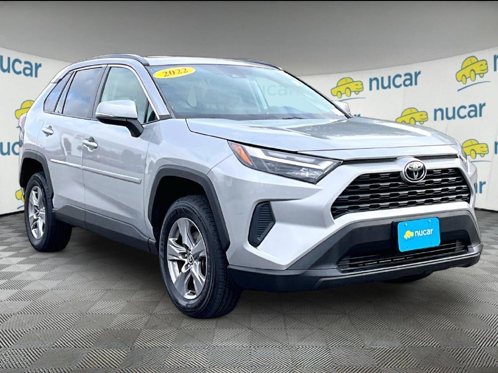 Used 2022 Toyota RAV4 XLE AWD/4WD image 1