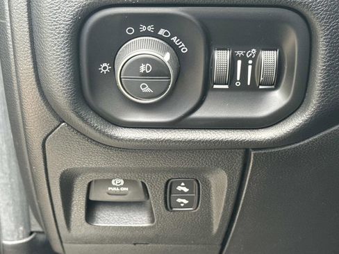 Used 2020 RAM 1500 Laramie AWD/4WD image 21